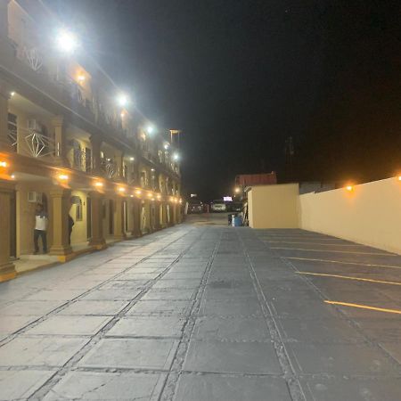 Hotel Los Arcos Mexicali Esterno foto