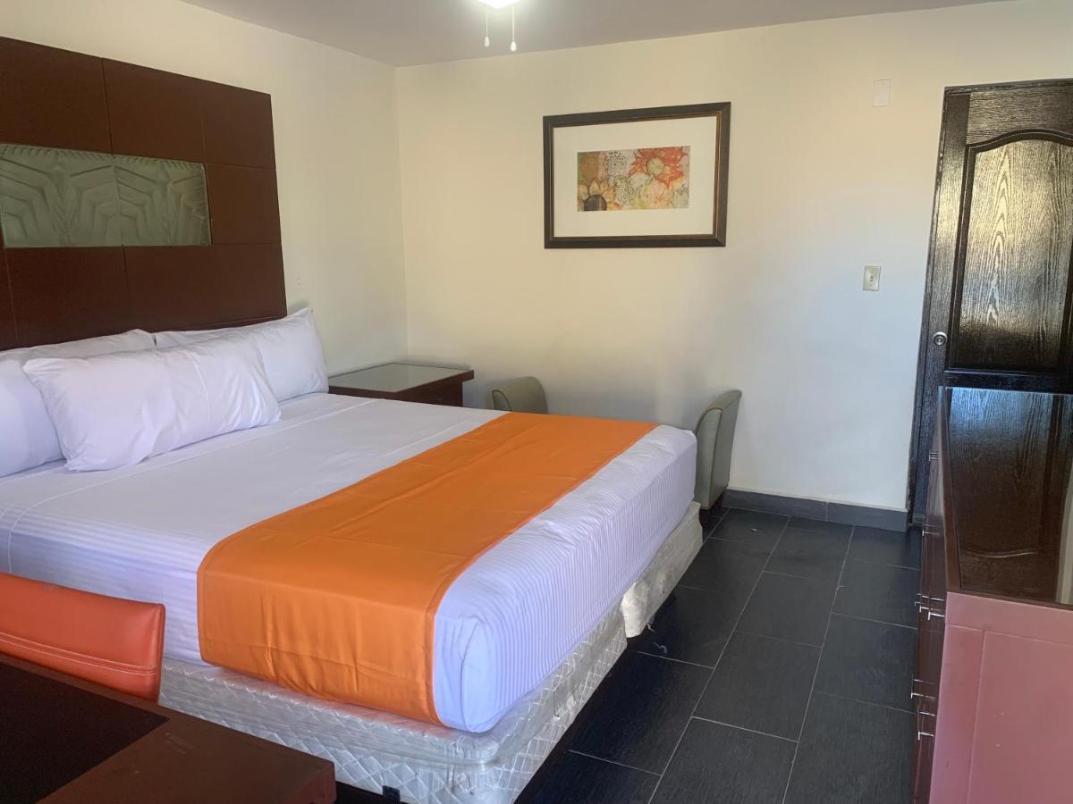 Hotel Los Arcos Mexicali Esterno foto