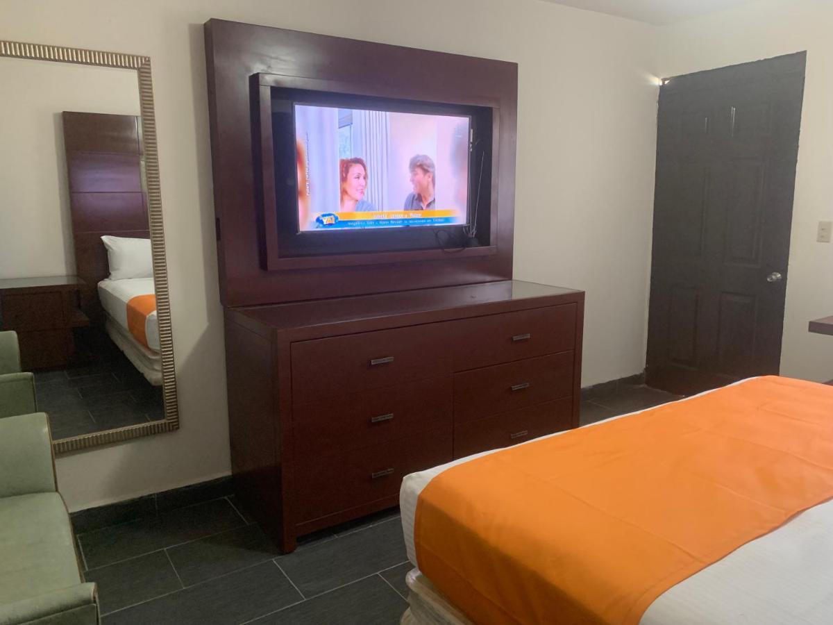 Hotel Los Arcos Mexicali Esterno foto