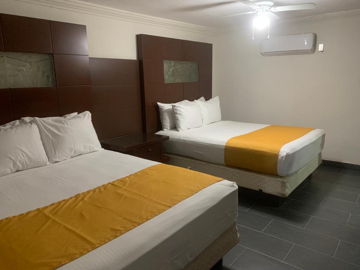Hotel Los Arcos Mexicali Esterno foto