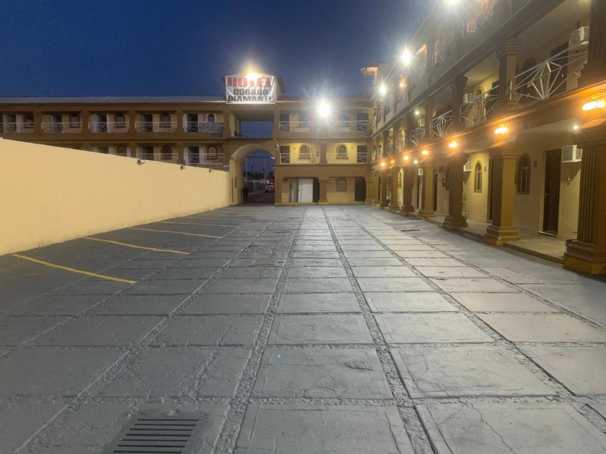 Hotel Los Arcos Mexicali Esterno foto