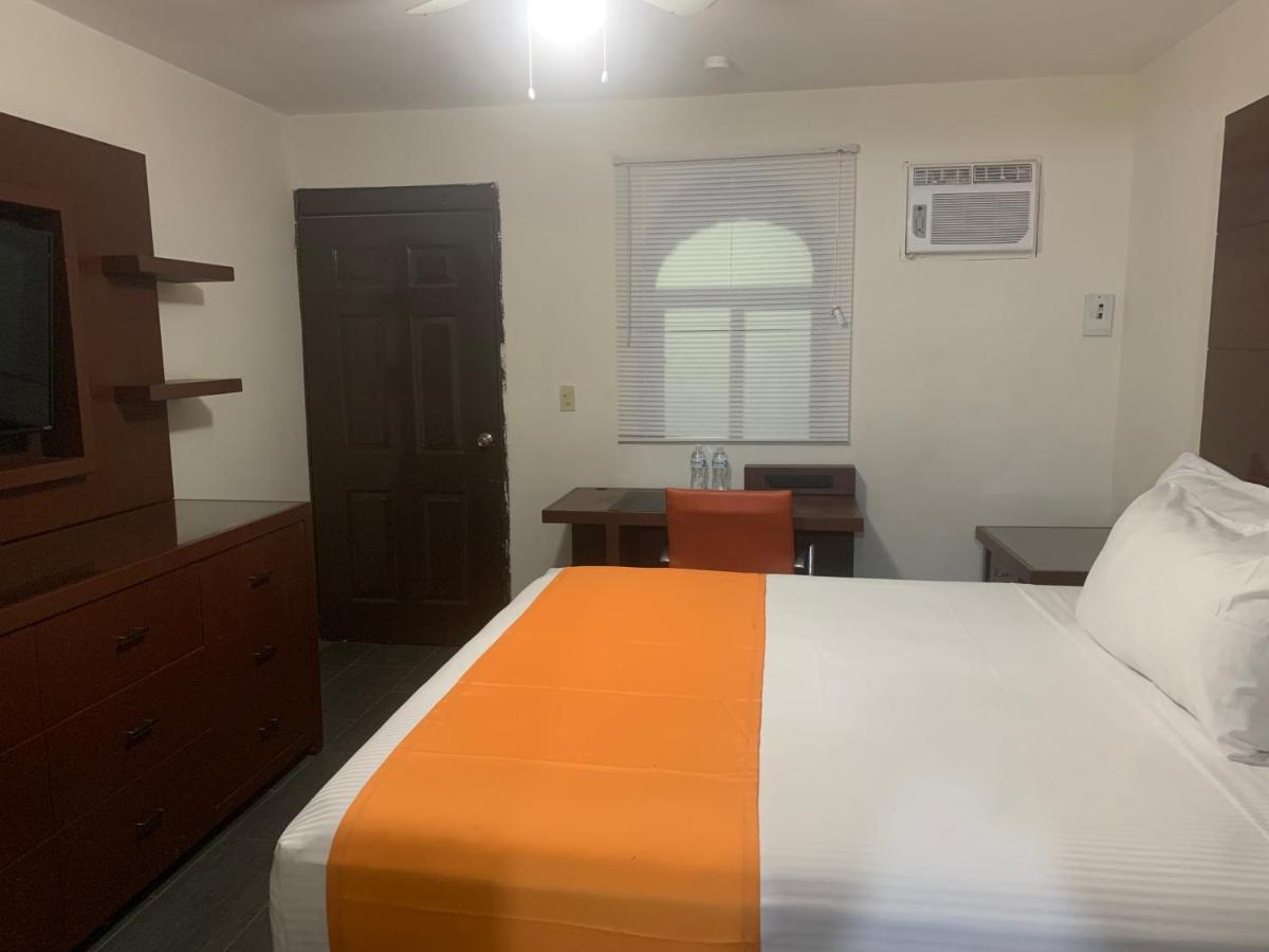 Hotel Los Arcos Mexicali Esterno foto