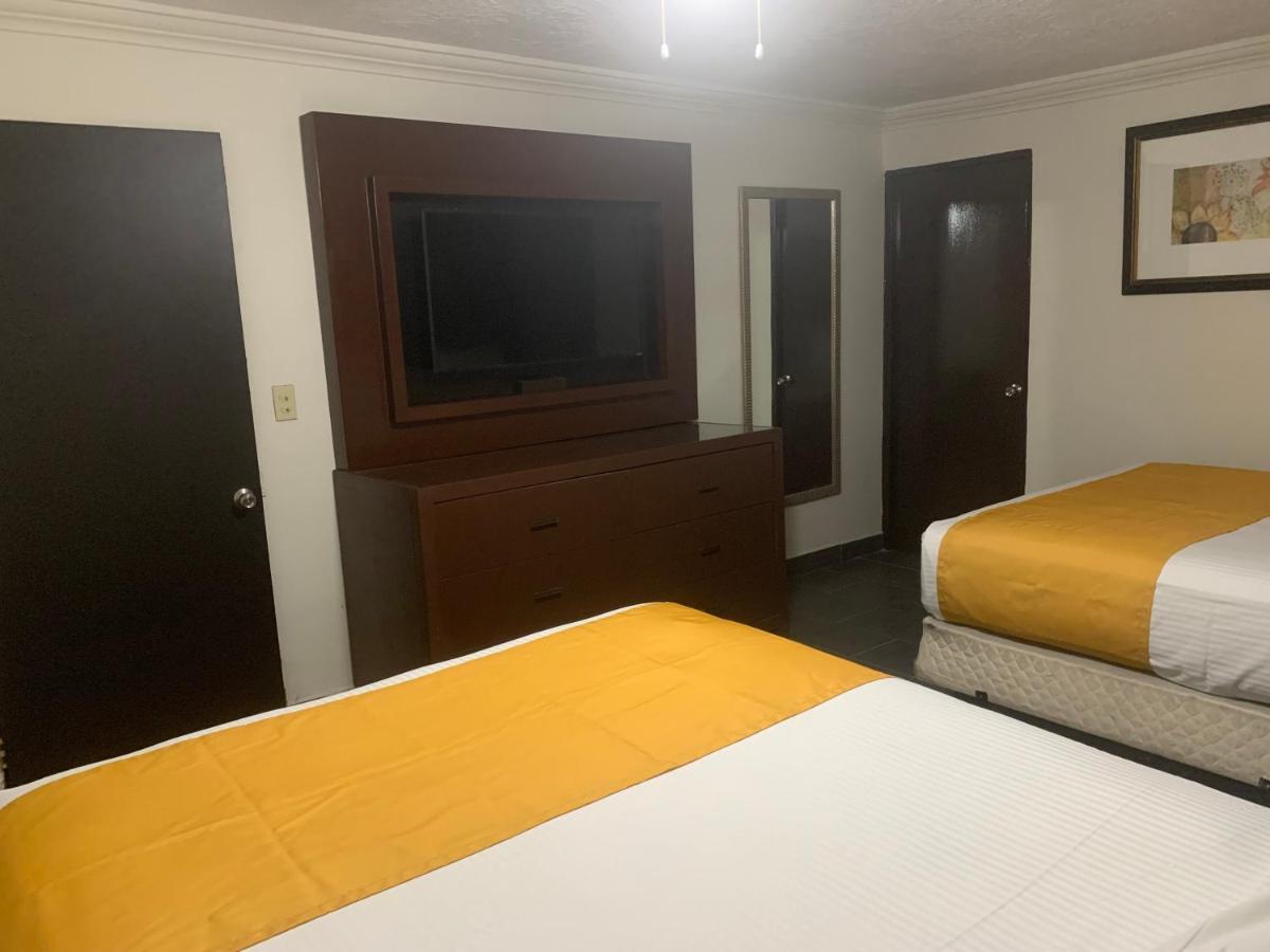 Hotel Los Arcos Mexicali Esterno foto